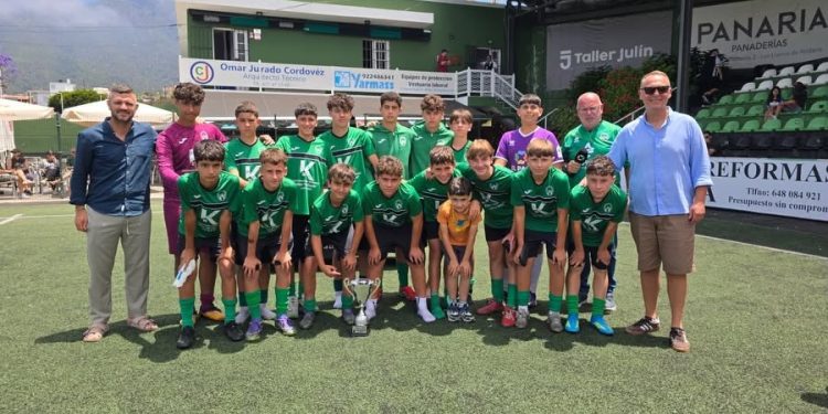 El fútbol base llena El Paso: la U.D. Moya conquista el IV Torneo «Argelio González» y el Atlético Paso roza el título en casa