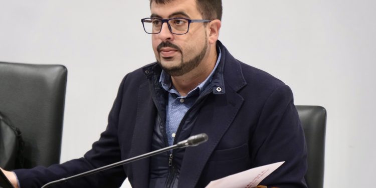 El PSOE reclama una solución definitiva para los colegios de Todoque y Los Campitos, destruidos por las coladas
