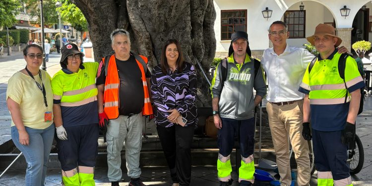 Los Llanos abre el camino al empleo a cuatro vecinos con discapacidad: el Ayuntamiento estrena un programa de prácticas con usuarios del CRPS Pedregales, financiado con 10.000 € del Cabildo