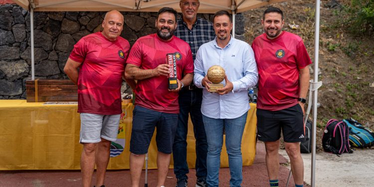 120 jugadores y un día más de pádel: el Challenger Corpus Christi de Mazo se queda pequeño en su cuarta edición