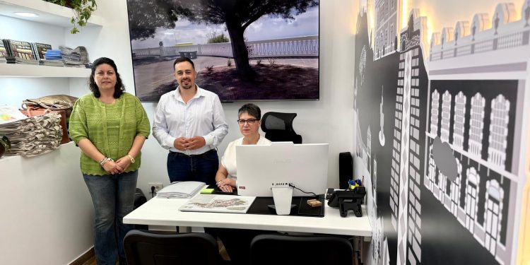 Mazo abre su nueva oficina de turismo en plenos días grandes del Corpus