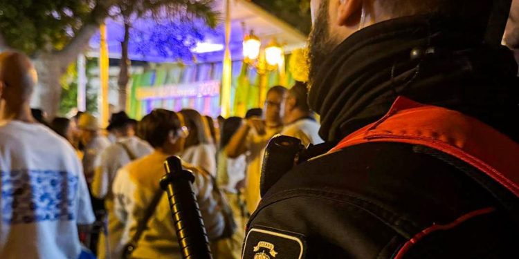La Policía Autonómica refuerza la seguridad esta Noche de San Juan en Tazacorte