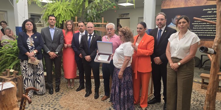 El legado de la madera revive en Villa de Mazo en memoria de sus maestros artesanos