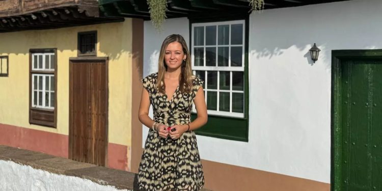 La consejera Miriam Perestelo, en la presentacion del proyecto Destino La Palma