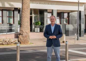 Quedarse en La Palma y vivir de lo suyo: el Cabildo aprueba tres ayudas al empleo y al emprendimiento joven
