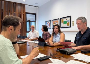 Puerto Naos y La Bombilla siguen recuperando la vida: el Cabildo autoriza la reapertura del local social y dos nuevos negocios