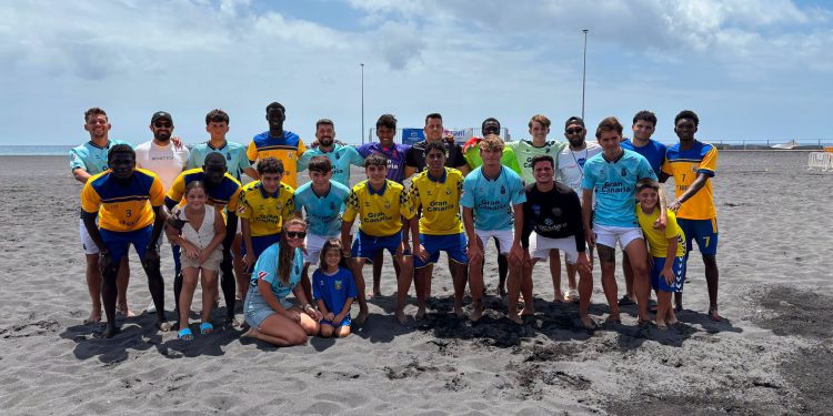 Fútbol playa en Santa Cruz de La Palma: la UD Las Palmas gana la primera etapa de la III Liga Insular Isla Bonita