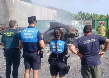 Tazacorte sufre un segundo incendio intencionado en su recinto de residuos, junto al cementerio municipal