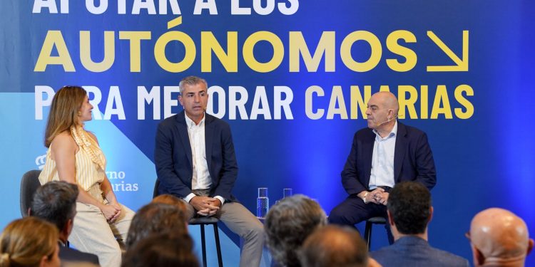Autónomos en Canarias: hasta 50.000 euros de facturación sin pagar IGIC, con plazo hasta el 31 de julio para pedirlo