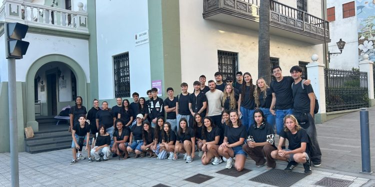 El Paso llena el verano de su juventud: kayak, Tajogaite, Siam Park y la Summer-Con hasta septiembre