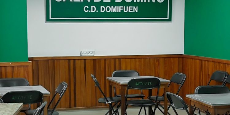 Después de años cerrada, la Sala de Dominó de Los Canarios vuelve a abrir en Fuencaliente