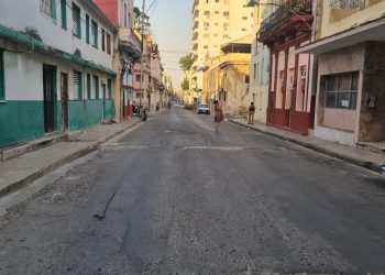 Cuba se queda sin red: dos apagones nacionales en cinco días, 935 megavatios para mover un país entero y una isla que ya vive más a oscuras que con luz