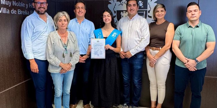 Fabiola Gonzalez Cabrera, reconocida por el Ayuntamiento de Brena Baja