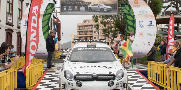 El Alpine A110 de Jorge Rodríguez y Taydía Santana en el XVIII Rallysprint Cielo de La Palma, en San Andrés y Sauces