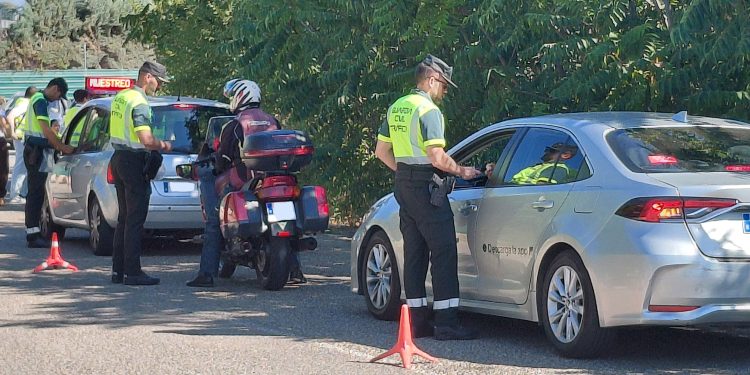 Control de alcoholemia de la Guardia Civil de Tráfico