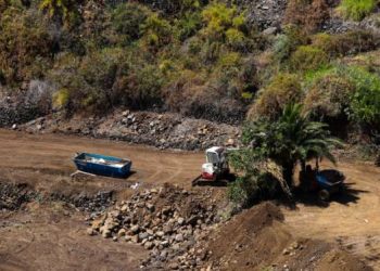 Movimiento de tierras y apertura de una pista ancha en el entorno de la Quinta Verde, en Santa Cruz de La Palma