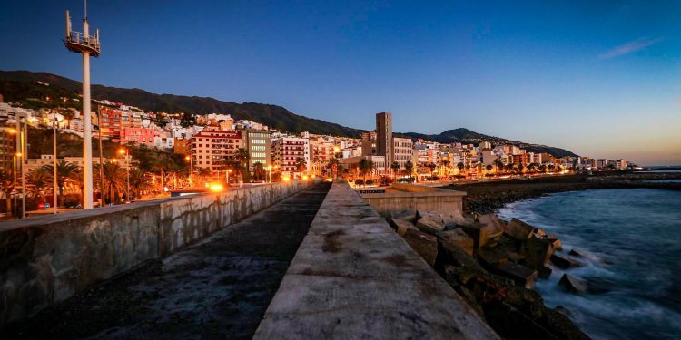 El tiempo del sábado en La Palma: vuelve el alisio, mar de nubes en el norte y sol en el oeste, con mar peligroso en la costa este
