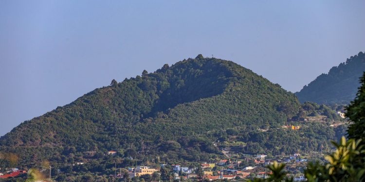 El tiempo en La Palma esta semana: tres días de sol con 29 ºC y un giro del alisio el jueves que trae viento, nubes y mar movido (17-23 de agosto)