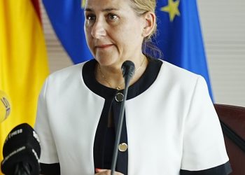 Canarias fija por primera vez plazos máximos para la dependencia: 90 días para empezar a recibir la ayuda desde mañana
