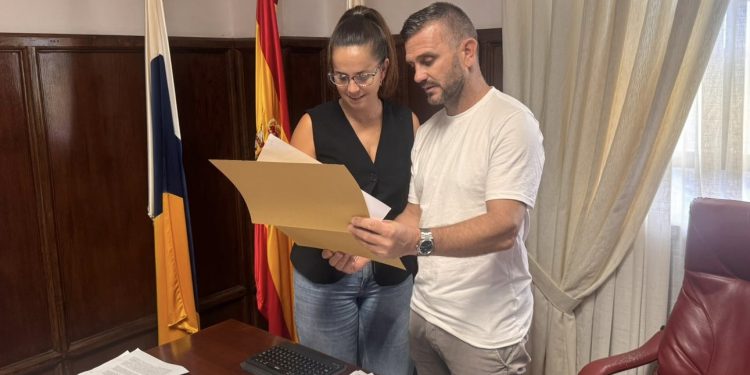 El Paso vuelve a becar a sus estudiantes: hasta 600 euros de ayuda al transporte para el curso 2026-2027