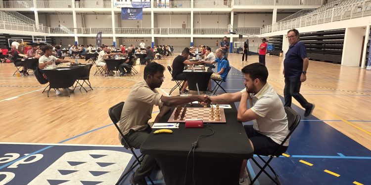 Iturrizaga sigue solo al frente tras ganar en la ronda de la tarde: mañana, duelo directo con Larkin