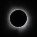Corona solar y protuberancias durante el eclipse total del 8 de abril de 2024 en Dallas