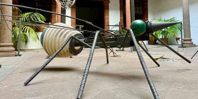 Exposición Entre naturaleza y metales, de Víctor García Martín