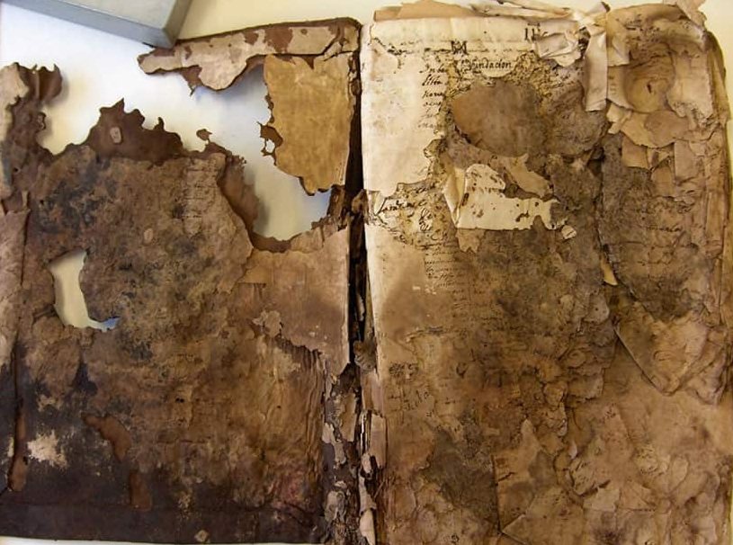 Estado inicial del Libro de la Esclavitud antes de la restauración