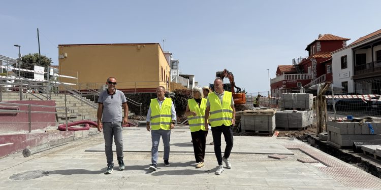 Obras del PIDL en la calle Atabara de Puntallana