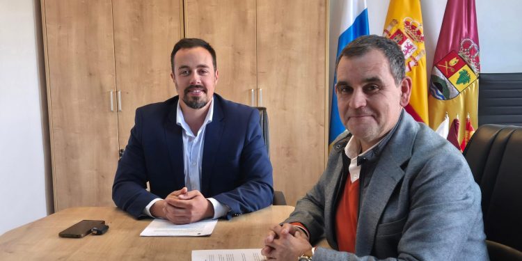 Idafe Hernández y Luis Cabrera, alcalde y concejal de Obras de Villa de Mazo